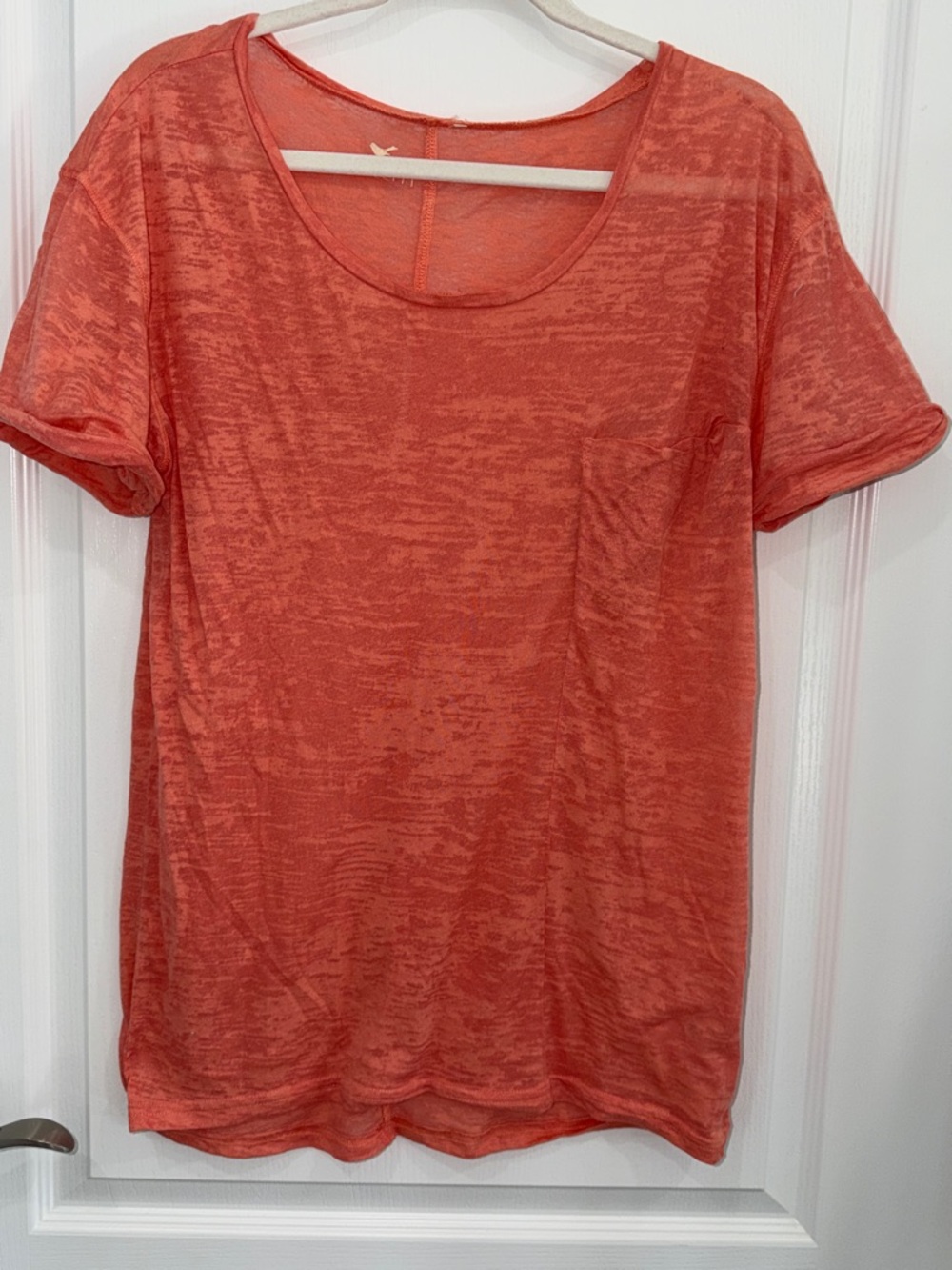 stem Coral scoop neck Short Sleeve pocket Tee size xsmall/small